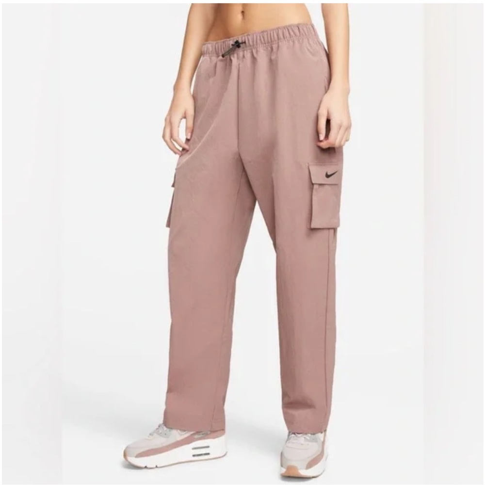 Nike Cargo Pants
